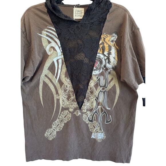 Furst of a Kind Tiger Graphic Tee Lace Inset Upcycled Animal Planet Shirt Sz M/L - Picture 3 of 9